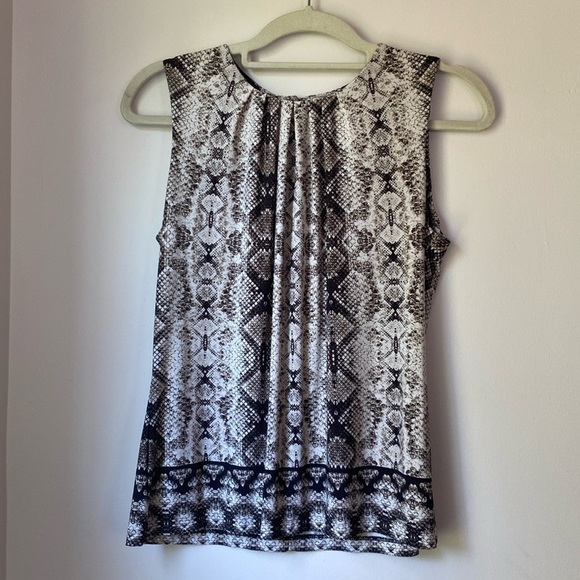 Calvin Klein Snake Print Sleeveless Top- Size Petite Medium - Picture 1 of 12